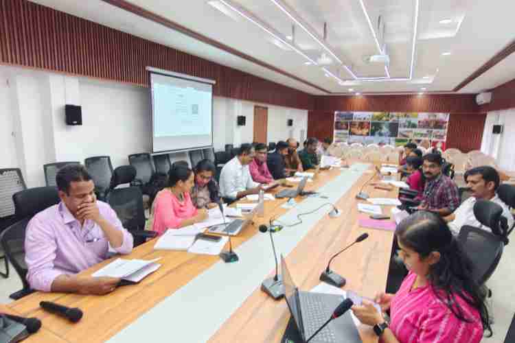 ജില്ല ദുരന്തനിവാരണ അതോറിറ്റിയുടെ നേതൃത്വത്തില്‍ കലക്ടറേറ്റ് കോണ്‍ഫറന്‍സ് ഹാളില്‍ സംഘടിപ്പിച്ച ശില്‍പശാല