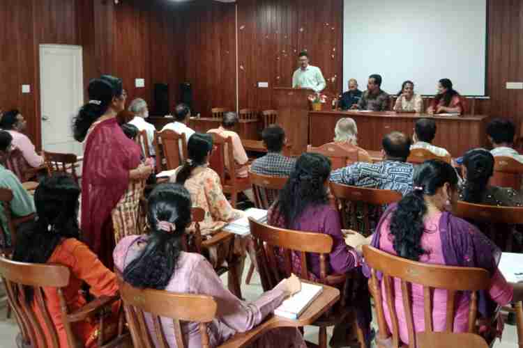 മത്സ്യകൃഷി വികസനവുമായി ബന്ധപ്പെട്ട് കണ്ണൂർ ഫിഷറീസ് ട്രെയിനിങ് സെന്ററിൽ നടന്ന ജില്ലാതല പ്രാഥമിക യോഗം