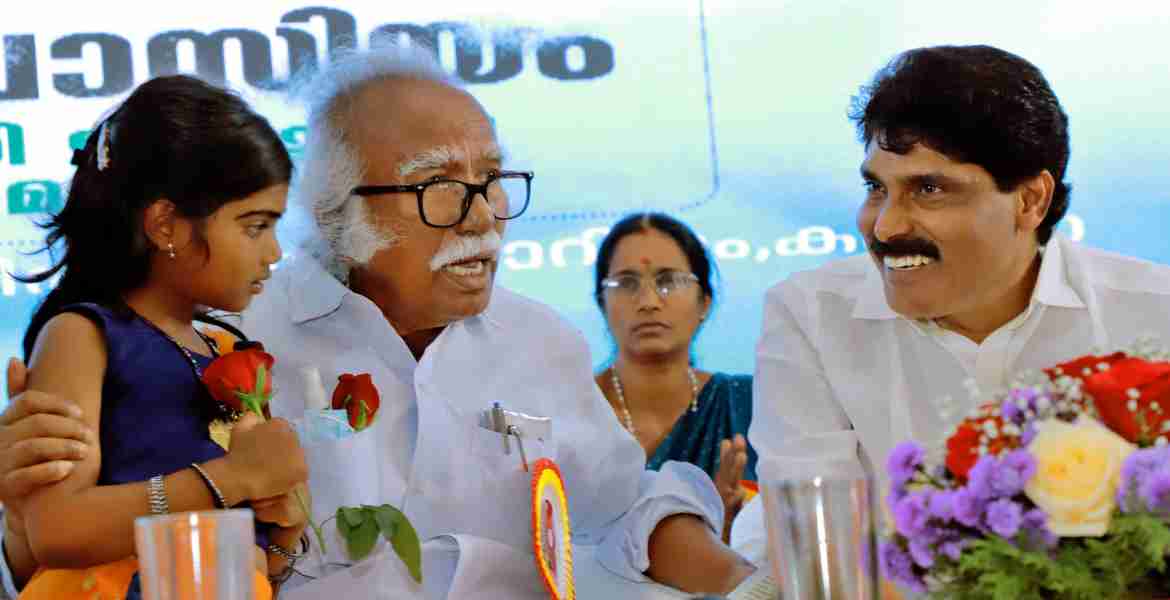 സംസ്ഥാന കുടുംബശ്രീ മിഷന്റെയും ജില്ലാ മിഷന്റെയും ആഭിമുഖ്യത്തിൽ കൽപ്പറ്റ ചന്ദ്രഗിരി ഓഡിറ്റോറിയത്തിൽ സംഘടിപ്പിച്ച അന്താരാഷ്ട്ര വനിതാദിനാഘോഷവും സംസ്ഥാനതല സിംപോസിയവും ഉദ്ഘാടനം  രജിസ്ട്രേഷൻ - പുരാവസ്തു - പുരാരേഖ - മ്യൂസിയം വകുപ്പ് മന്ത്രി കടന്നപ്പള്ളി രാമചന്ദ്രൻ