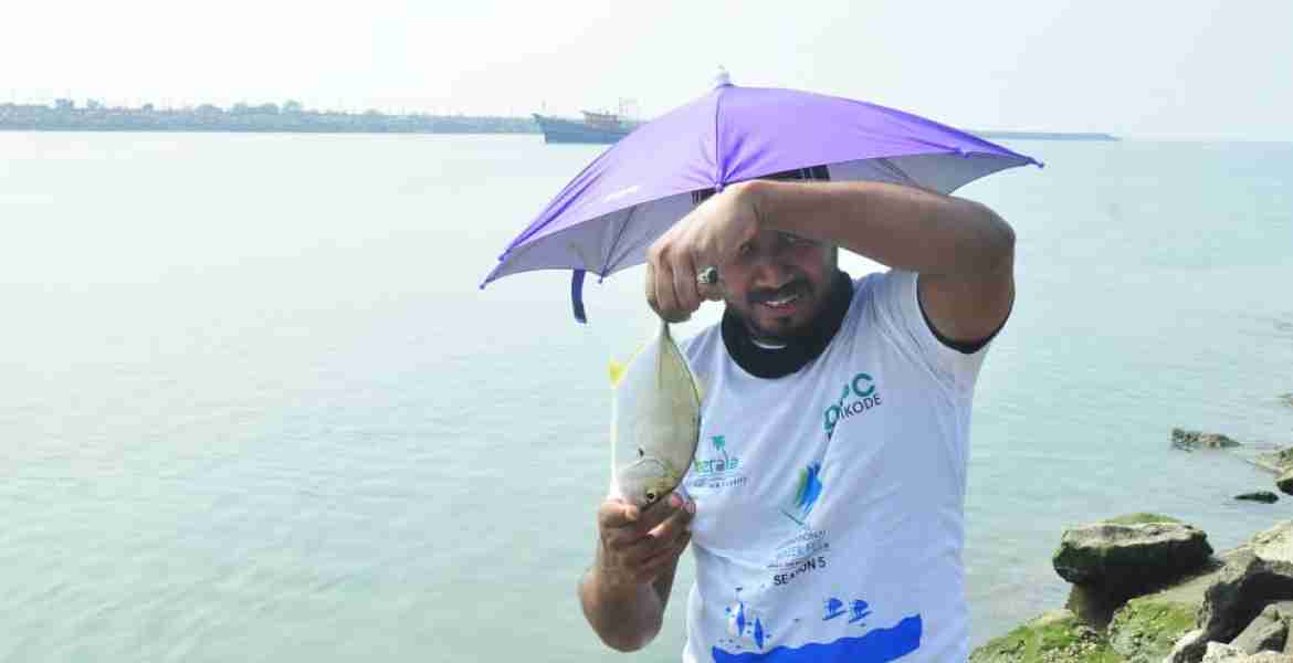 ബേപ്പൂർ വാട്ടർ ഫെസ്റ്റിൽ നടന്ന ചൂണ്ടയിടൽ മത്സരത്തിൽ നിന്ന്