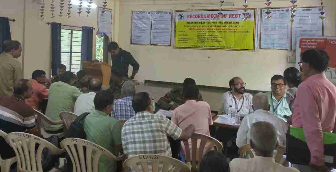 ജില്ലാ സൈനിക ക്ഷേമ ഓഫീസ് ഓഡിറ്റോറിയത്തില്‍ നടന്ന 'നിരന്തര്‍ മിലാപ്' ഔട്ട്‌റീച്ച് പ്രോഗ്രാമില്‍നിന്ന്