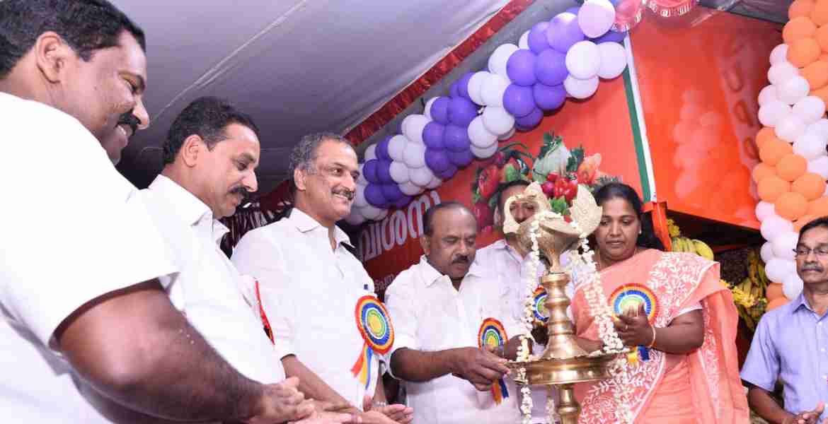 കട്ടപ്പന പീപ്പിള്‍സ് ബസാര്‍ ഉദ്ഘാടനം 