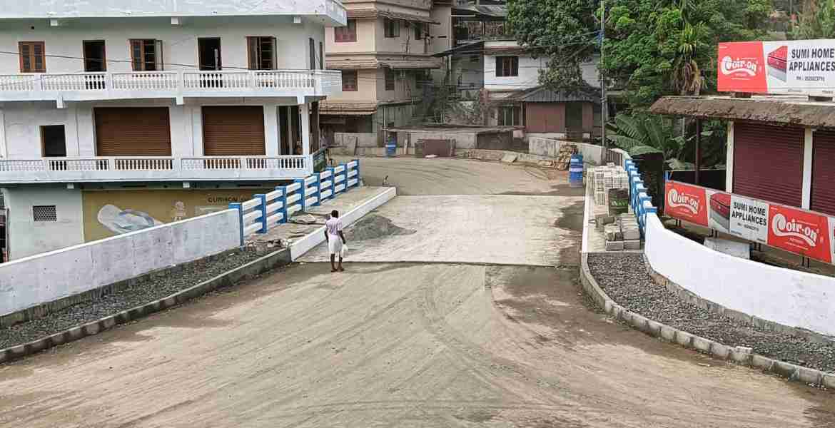 പൊതുമരാമത്ത് വകുപ്പ് മന്ത്രി പി എ മുഹമ്മദ് റിയാസ് ഇന്ന് (5) നാടിന് സമര്‍പ്പിക്കുന്ന സീതത്തോട് പാലം