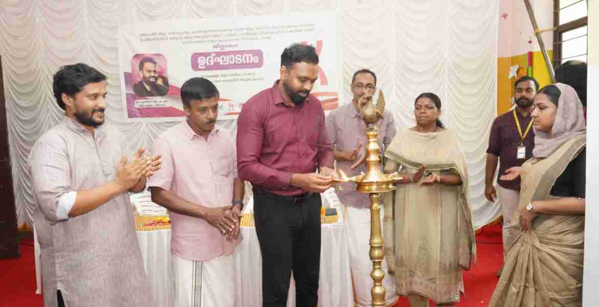 പ്രൊജക്റ്റ് എക്‌സിന്റെ ജില്ലാതല ഉദ്ഘാടനം കോന്നി ജിഎച്ച്എസില്‍ ജില്ലാ കലക്ടര്‍ എസ് പ്രേം കൃഷ്ണന്‍ നിര്‍വഹിക്കുന്നു