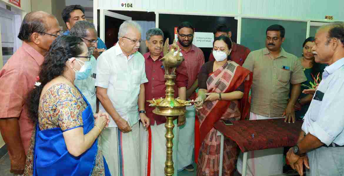 ഫോട്ടോ അടിക്കുറിപ്പ്- ഇഎംഎസ് ഹോസ്പിറ്റല്‍- ഇഎംഎസ് സഹകരണ ആശുപത്രിയില്‍ ഫിസിയോതെറാപ്പി യൂണിറ്റ് ഉദ്ഘാടനം ആരോഗ്യമന്ത്രി വീണാ ജോര്‍ജ് നിര്‍വഹിക്കുന്നു.