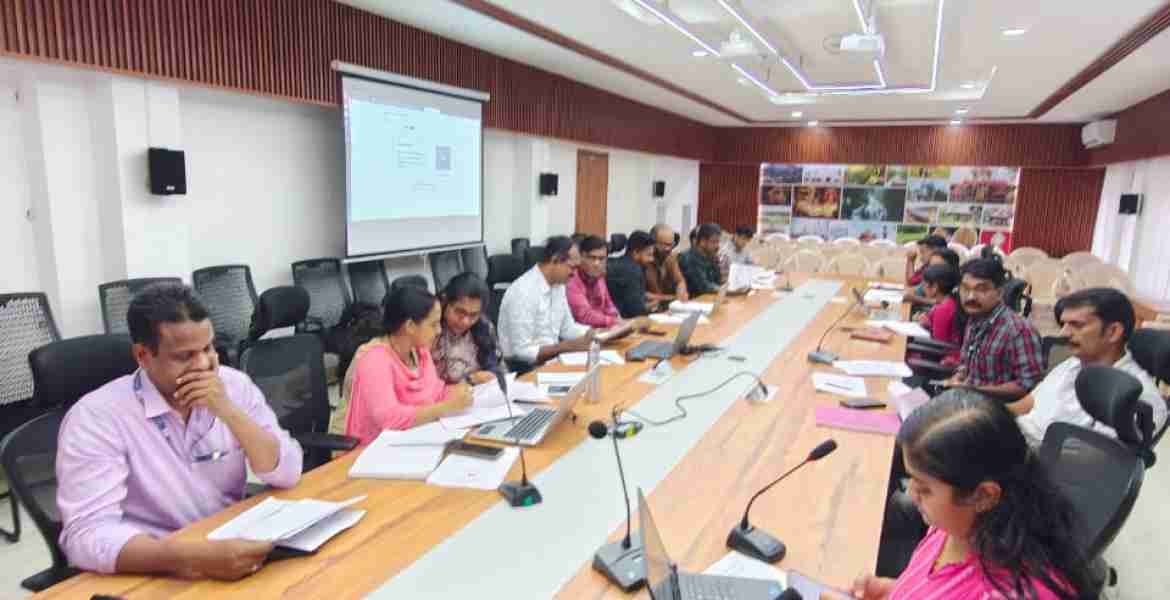 ജില്ല ദുരന്തനിവാരണ അതോറിറ്റിയുടെ നേതൃത്വത്തില്‍ കലക്ടറേറ്റ് കോണ്‍ഫറന്‍സ് ഹാളില്‍ സംഘടിപ്പിച്ച ശില്‍പശാല