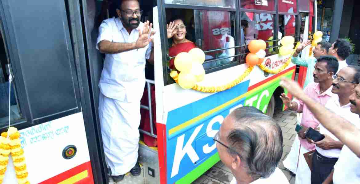 കണ്ണൂരിന് ഓണസമ്മാനമായി പുതിയ പ്രിയദർശിനി ബസ്
