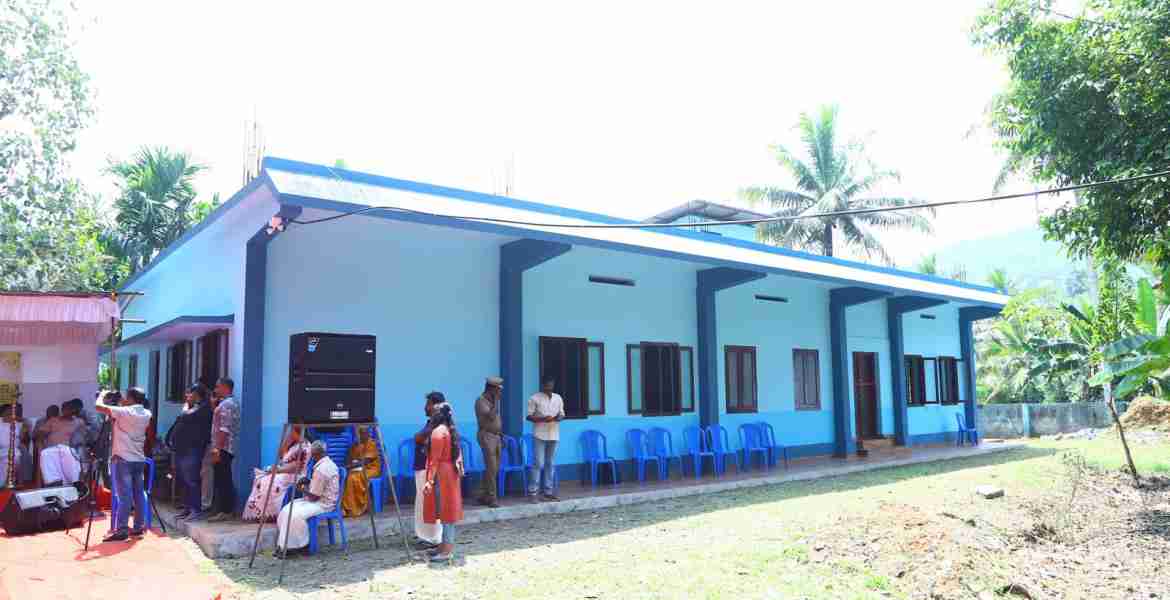 പ്രക്കാനം വോളിബോള്‍ അക്കാദമി ഹോസ്റ്റല്‍ കെട്ടിട ഉദ്ഘാടനം ആരോഗ്യവകുപ്പ് മന്ത്രി വീണാ ജോര്‍ജ് നിര്‍വഹിക്കുന്നു