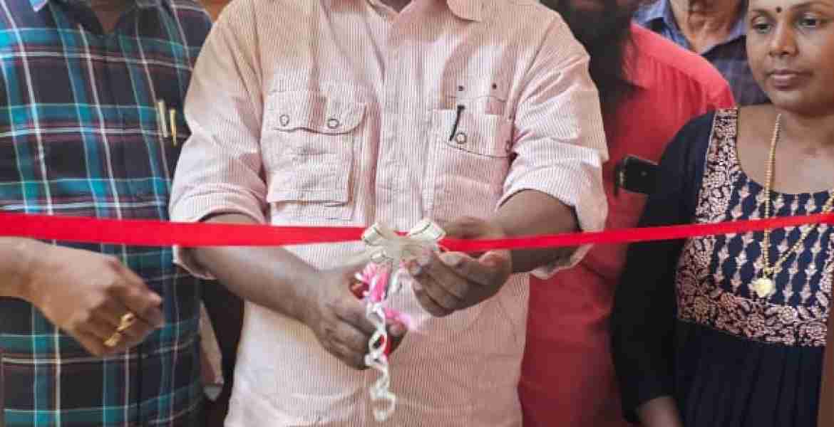 പന്തളം ബ്ലോക്ക് പഞ്ചായത്തുതല റിസോഴ്‌സ് സെന്റര്‍  ഉദ്ഘാടനം കുളനടയില്‍ ഡെപ്യൂട്ടി സ്പീക്കര്‍ ചിറ്റയം ഗോപകുമാര്‍ നിര്‍വഹിക്കുന്നു