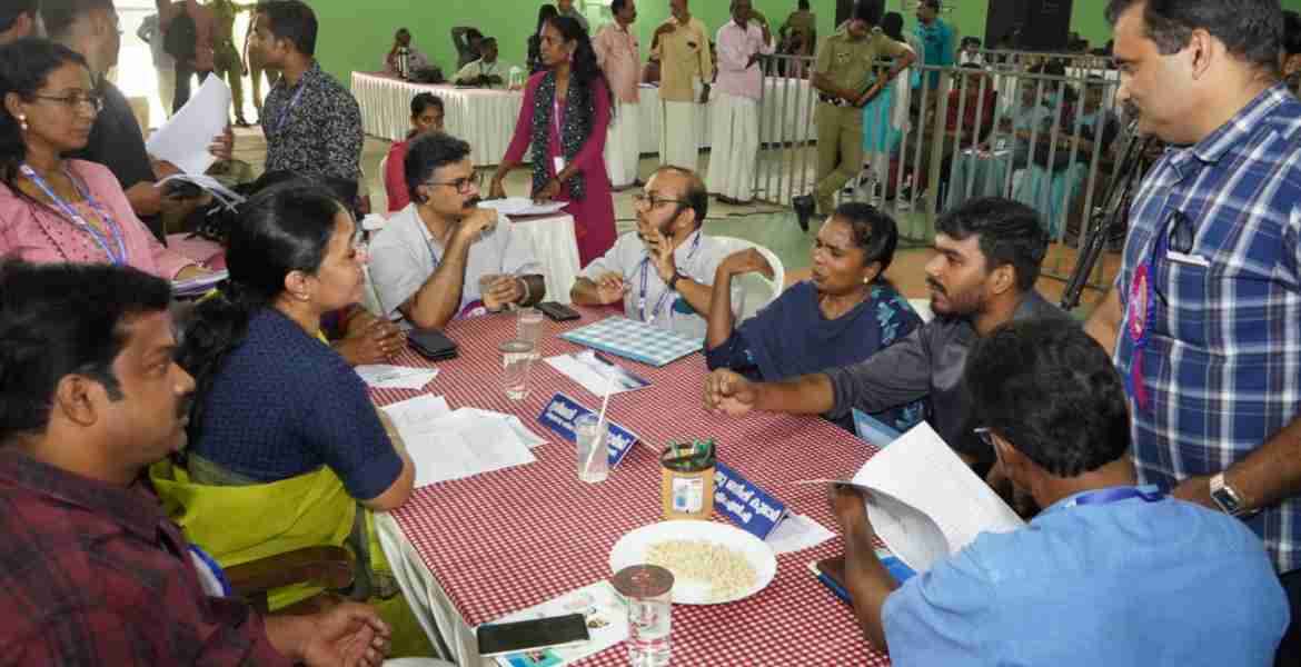വഴി കയ്യേറ്റം : തര്‍ക്കംപരിഹരിച്ച് മന്ത്രി വീണാ ജോര്‍ജ്