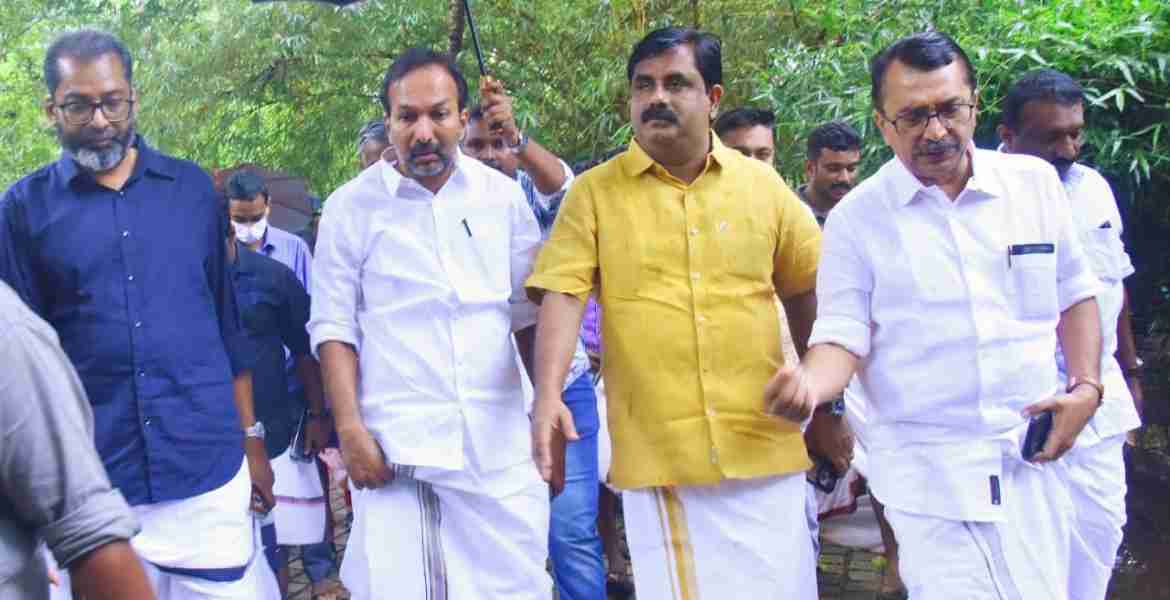 കോഴിക്കോട് സരോവരം പാര്‍ക്ക് മന്ത്രി പി.സി വിഷ്ണുനാഥ് സന്ദര്‍ശിക്കുന്നു