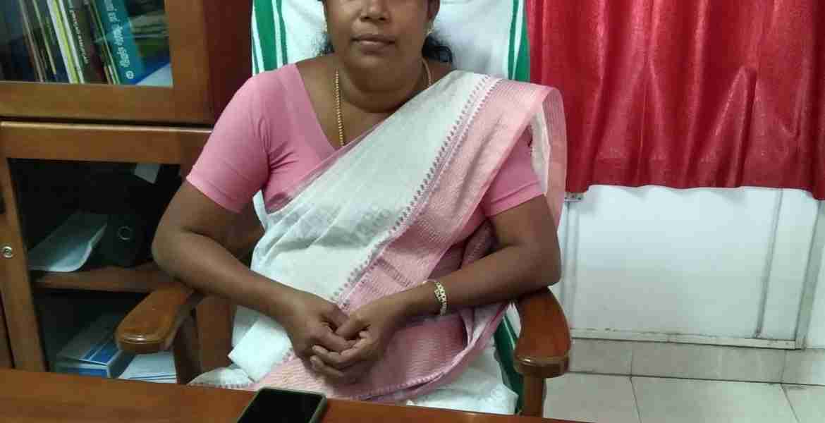 കരുമാല്ലൂര്‍ ഗ്രാമപഞ്ചായത്ത് പ്രസിഡന്റ് ശ്രീലത ലാലു