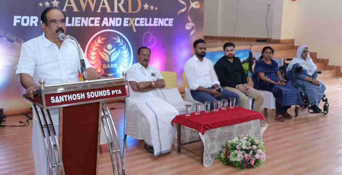 ലക്ടേർസ് റസിലിയൻസ് ആൻഡ് എക്സലൻസ് ' അവാർഡ് വിതരണ ചടങ്ങ് ഉദ്ഘാടനം