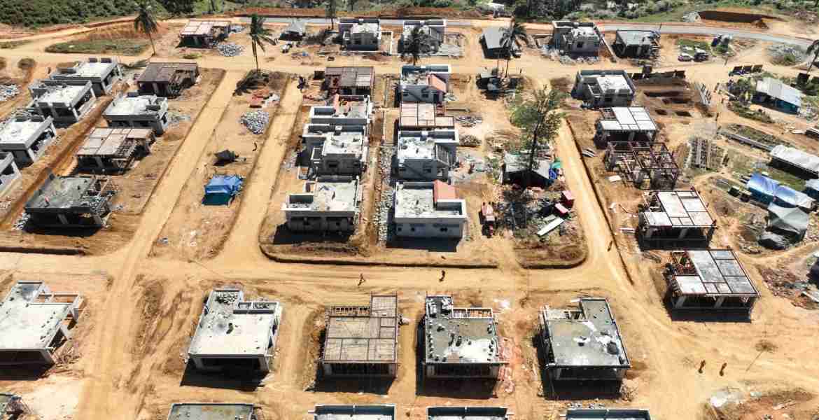 കല്‍പ്പറ്റ ഏല്‍സ്റ്റണ്‍ എസ്റ്റേറ്റില്‍ നിര്‍മ്മാണം പുരോഗമിക്കുന്ന പുനരധിവാസ ടൗണ്‍ഷിപ്പ്