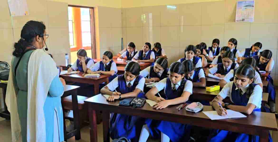 ചീഫ് മിനിസ്റ്റേഴ്‌സ് മെഗാ ക്വിസ്: സ്‌കൂൾ-കോളേജ്തല മത്സരം പൂർത്തിയായി  വേറിട്ട അനുഭവമെന്ന് വിദ്യാർഥികൾ