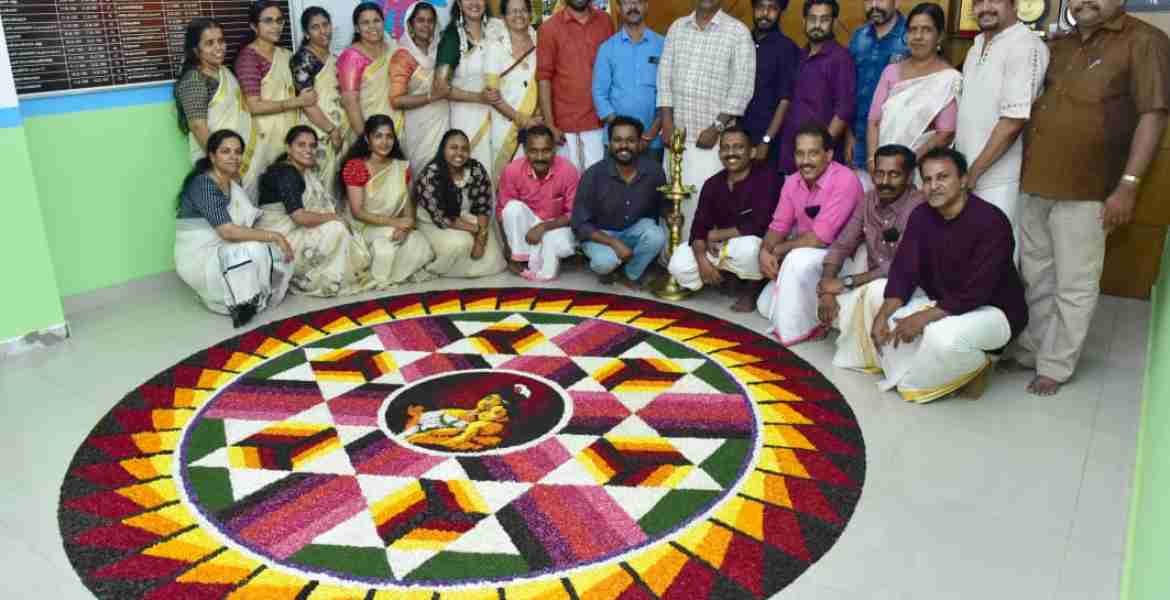 പൂക്കള മത്സരം; റീ സര്‍വേ ഓഫീസിന് ഒന്നാം സ്ഥാനം