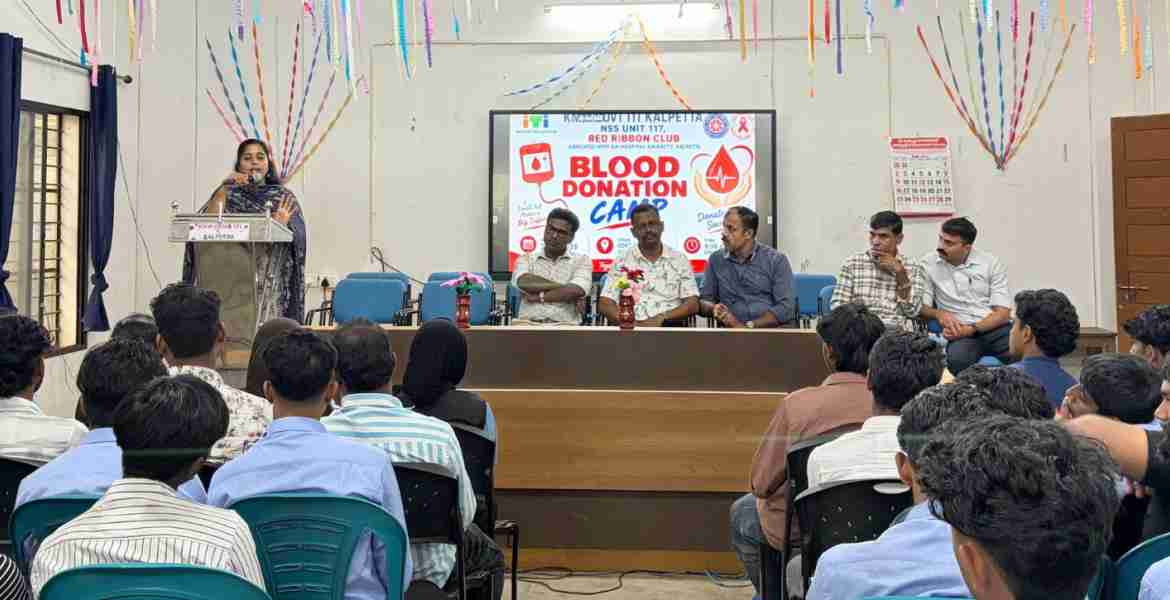 കൽപ്പറ്റ കെ എം എം ഗവ ഐടിഐയില്‍ സംഘടിപ്പിച്ച രക്തദാന ക്യാമ്പ് മെഡിക്കൽ ഓഫീസർ ഡോ. എം.എസ് ശുഭ ഉദ്ഘാടനം ചെയ്യുന്നു