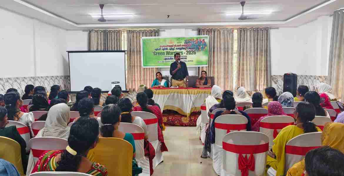 ഹരിതകർമ്മ സേനാംഗങ്ങൾക്കായി സംഘടിപ്പിച്ച ഏകദിന ശില്പശാല കുടുംബശ്രീ ജില്ലാ മിഷൻ കോ ഓർഡിനേറ്റർ കെ.പി ജയചന്ദ്രൻ ഉദ്ഘാടനം ചെയ്യുന്നു. 