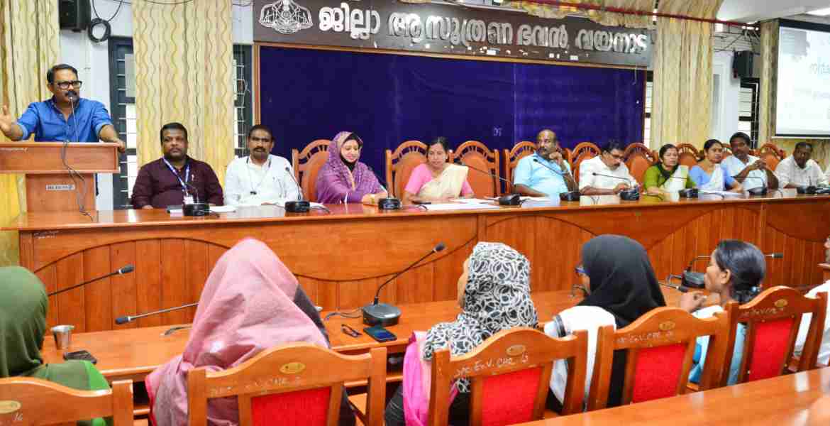 നിര്‍മലം പുതുയുഗ ശുചിത്വ കേരളം ക്യാമ്പയിന്റെ ജില്ലാതല ഉദ്ഘാടനം കളക്ടറേറ്റ് ആസൂത്രണഭവന്‍ എ.പി.ജെ ഹാളില്‍ തദ്ദേശ സ്വയംഭരണ വകുപ്പ് മന്ത്രി കെ.എം.ഷാജി മന്ത്രി നിർവഹിക്കുന്നു