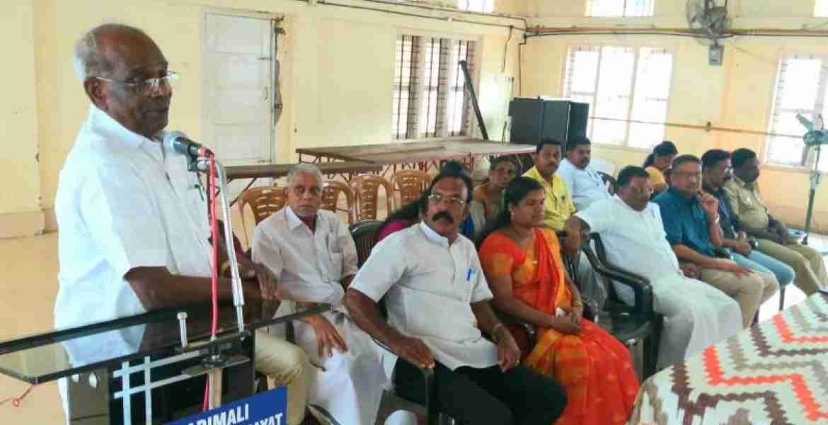 അടിമാലിയിൽ നടന്ന യോഗത്തിൽ നിന്ന് 