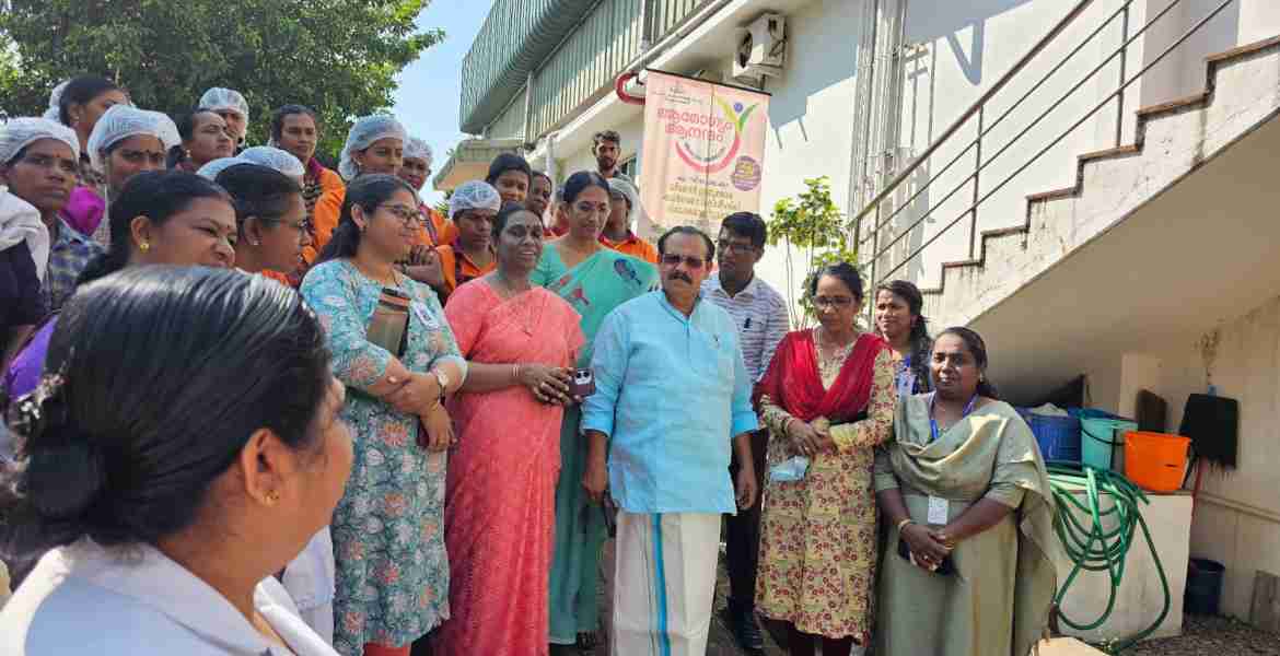  അടൂര്‍ കിന്‍ഫ്ര പാര്‍ക്കില്‍ നടന്ന ജില്ലാതല മെഗാ മെഡിക്കല്‍ ക്യാമ്പ്