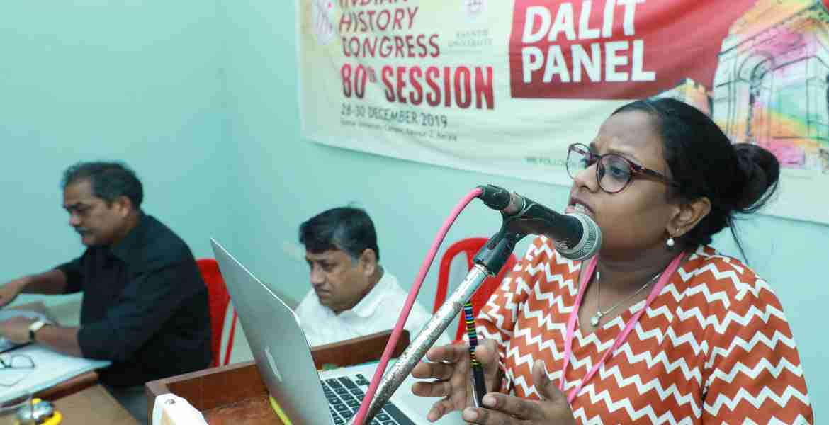 ചരിത്ര കോണ്‍ഗ്രസിന്റെ ഭാഗമായി നടന്ന ദളിത് ചരിത്രവും രാഷ്ട്രീയവും എന്ന പാനല്‍ ചര്‍ച്ചയില്‍ ജെഎന്‍യുവിലെ കല്യാണി സംസാരിക്കുന്നു