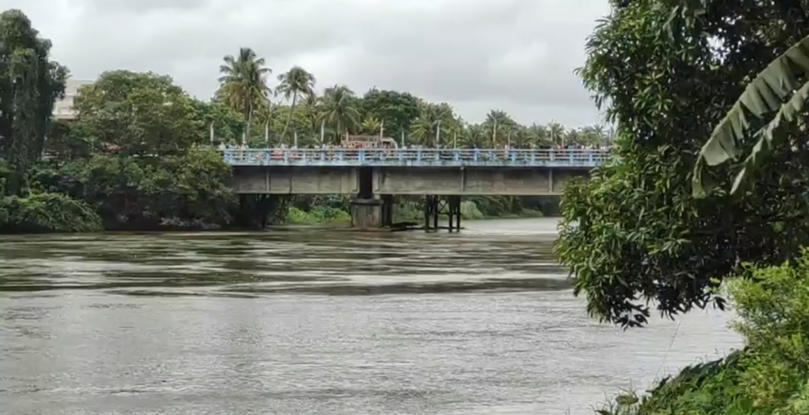 കരുവന്നൂർ പാലത്തിന് മുകളിൽ വയർ ഫെൻസിങ്ങ് സ്ഥാപിക്കും : മന്ത്രി ഡോ. ആർ ബിന്ദു 