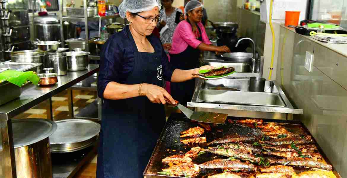 കോഴാ കെ.എം. മാണി തണൽ വിശ്രമകേന്ദ്രത്തിലെ കുടുംബശ്രീ പ്രീമിയം കഫേ