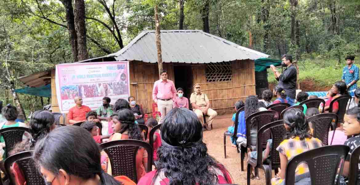 ആര്‍ത്തവകാല ശുചിത്വം എന്ന വിഷയത്തില്‍ ആരംഭിച്ച അവബോധ ക്യാമ്പയിന്‍ ജില്ലാ ലീഗല്‍ സര്‍വീസസ് അതോറിറ്റി സെക്രട്ടറി ദേവന്‍ കെ. മേനോന്‍ ഉദ്ഘാടനം ചെയ്യുന്നു
