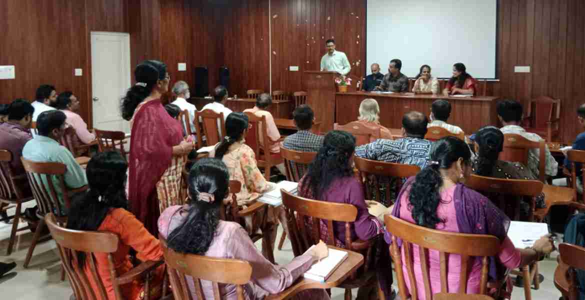 മത്സ്യകൃഷി വികസനവുമായി ബന്ധപ്പെട്ട് കണ്ണൂർ ഫിഷറീസ് ട്രെയിനിങ് സെന്ററിൽ നടന്ന ജില്ലാതല പ്രാഥമിക യോഗം