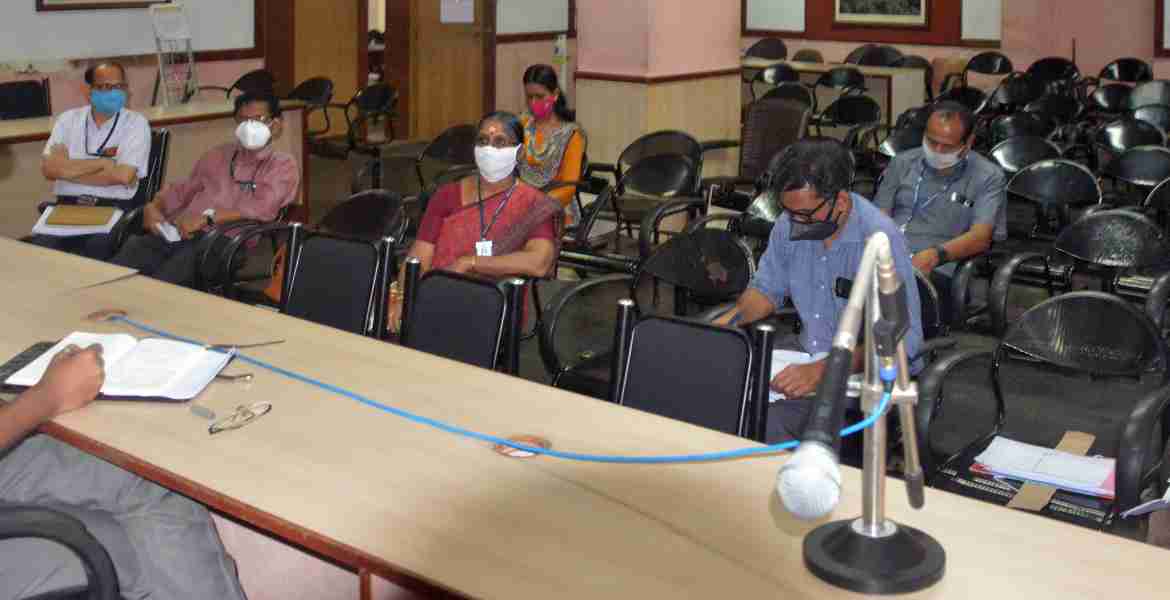ജില്ലാ കളക്ടറുടെ അധ്യക്ഷതയില്‍ കളക്ടറേറ്റ് കോണ്‍ഫറന്‍സ് ഹാളില്‍ നടന്ന ജലജീവന്‍ മിഷന്‍ യോഗത്തില്‍ നിന്ന്