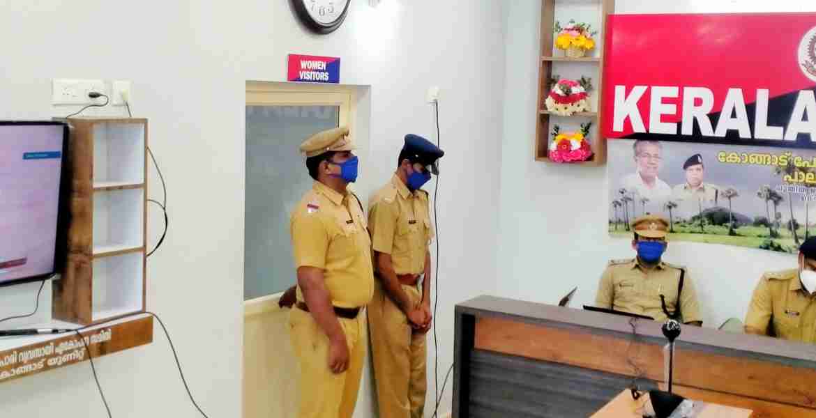 ആലത്തൂര്‍-കോങ്ങാട് പോലീസ് സ്റ്റേഷന്‍ കെട്ടിടങ്ങളും, മങ്കര പോലീസ് ക്വാര്‍ട്ടേഴ്സും  മുഖ്യമന്ത്രി പിണറായി വിജയന്‍ ഓണ്‍ലൈനായി ഉദ്ഘാടനം ചെയുന്നു.