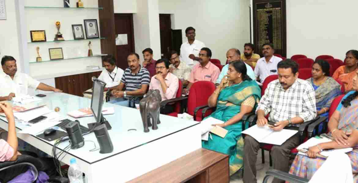 കലക്ടറുടെ ചേമ്പറില്‍ ചേര്‍ന്ന വട്ടവട മാതൃകാ ഗ്രാം പദ്ധതി സംബന്ധിച്ച യോഗം  .