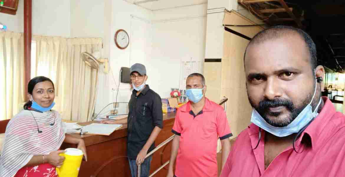തൊടുപുഴയിലെ കോവിഡ് കെയര്‍ സെന്ററില്‍ സേവനത്തിലേര്‍പ്പിട്ടിരിക്കുന്ന യൂത്ത് വോളന്റിയേഴ്‌സ്.