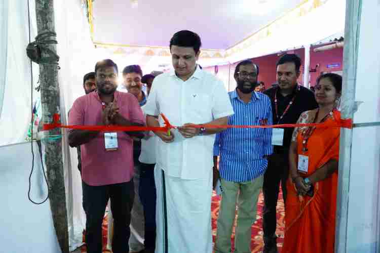 മീഡിയ സെൻറർ ഉദ്ഘാടനം മന്ത്രി മുഹമ്മദ് റിയാസ് നിർവഹിക്കുന്നു