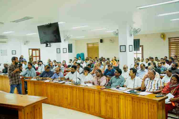 ഇലക്ഷന്‍ എക്‌സ്പന്റിച്ചര്‍ ഏജന്റുമാര്‍ക്കായി കലക്ടറേറ്റ് കോണ്‍ഫറന്‍സ് ഹാളില്‍ സംഘടിപ്പിച്ച  പരിശീലനം