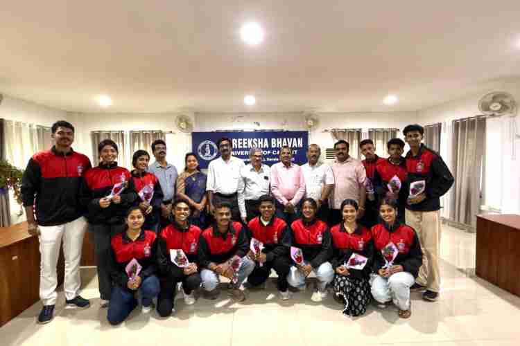 റിപ്പബ്ലിക്ക് ദിന പരേഡിൽ പങ്കെടുക്കുന്ന കേരള എൻഎസ്എസ് ടീമിനായി സംഘടിപ്പിച്ച യാത്രയയപ്പ്, അനുമോദന ചടങ്ങിൽ നിന്ന്