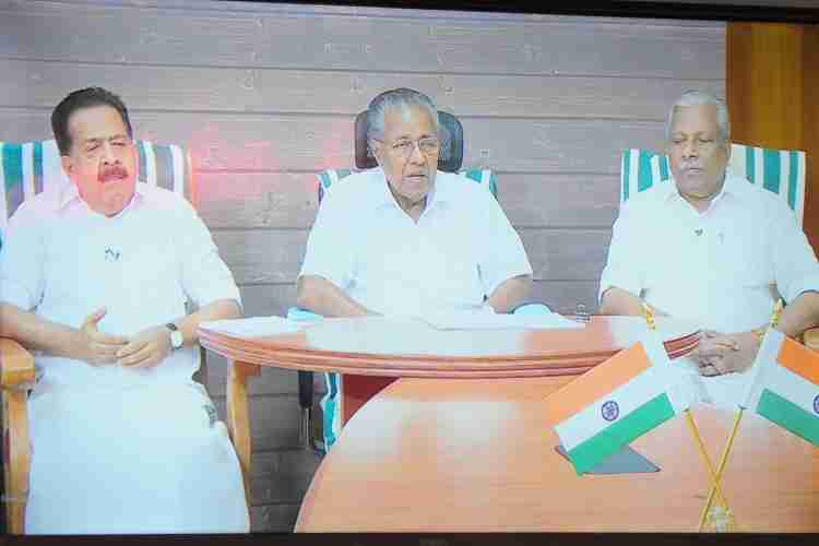 കോവിഡ്-19 സംബന്ധിച്ച് തദ്ദേശസ്വയംഭരണ സ്ഥാപന ജനപ്രതിനിധികളുമായി നടത്തിയ വീഡിയോ കോൺഫറൻസിൽ സംസാരിക്കുകയായിരുന്ന മുഖ്യമന്ത്രി പിണറായി വിജയൻ
