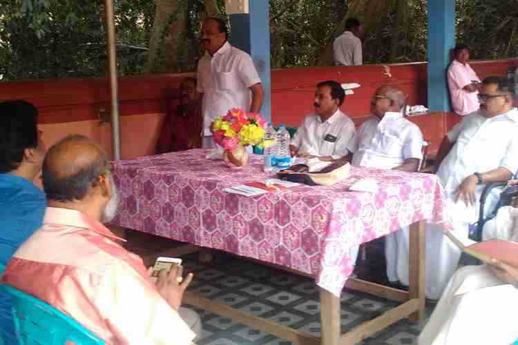  മലബാര്‍ ദേവസ്വം ബോര്‍ഡ് കാസര്‍കോട് ഡിവിഷന്‍ ഏരിയാ കമ്മിറ്റി ചെയര്‍മാനും അംഗങ്ങളും സ്ഥാനമേറ്റെടുക്കുന്നു.