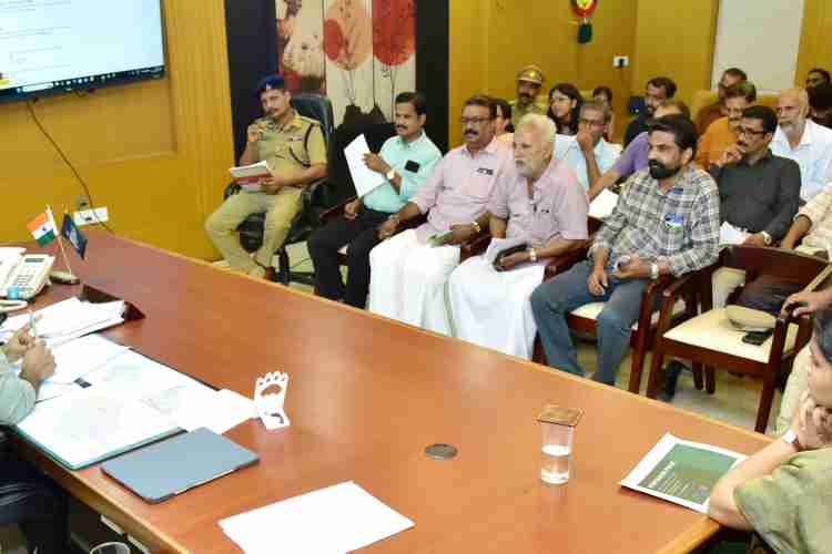 വിദ്യാർത്ഥികളുടെ ബസ് കൺസഷൻ കാർഡ് ഇനി ഡിജിറ്റൽ*   -ക്യു ആർ കോഡ് സ്കാൻ ചെയ്താൽ കാർഡിന്റെ ദുരുപയോഗം തടയാം 