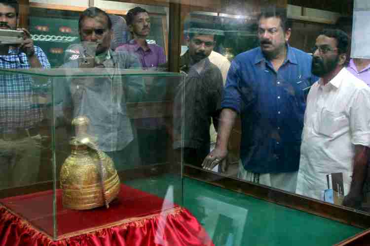 സബോർഡിനേറ്റ് ലെജിസ്ലേഷൻ സമിതി അംഗങ്ങൾ തെളിവെടുപ്പിനുശേഷം ഹിൽ പാലസ് മ്യൂസിയം സന്ദർശിക്കുന്നു