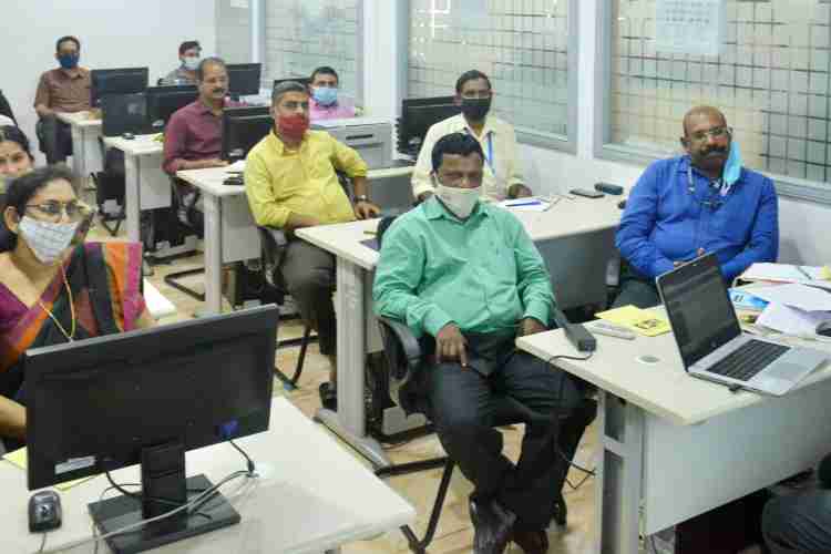 ജില്ലയിലെ അസിസ്റ്റന്റ് പബ്ലിക് പ്രോസിക്യൂട്ടര്‍മാര്‍ക്കും ഉന്നത പോലീസ് ഉദ്യോഗസ്ഥര്‍ക്കുമായി നടത്തിയ ഇ - പ്രോസിക്യൂഷന്‍ പരിശീലനം.