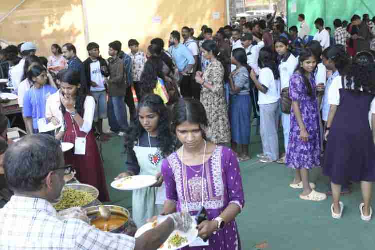 രുചി മേളമൊരുക്കി സർഗ്ഗോത്സവം 2025