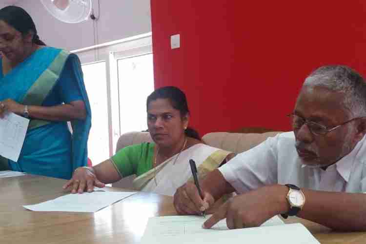 കട്ടപ്പന ബ്ലോക്ക് പഞ്ചായത്തിന്റെ വൈസ് പ്രസിഡന്റായി കാഞ്ചിയാര് രാജന് ചുമതലയേല്ക്കുന്നു.
