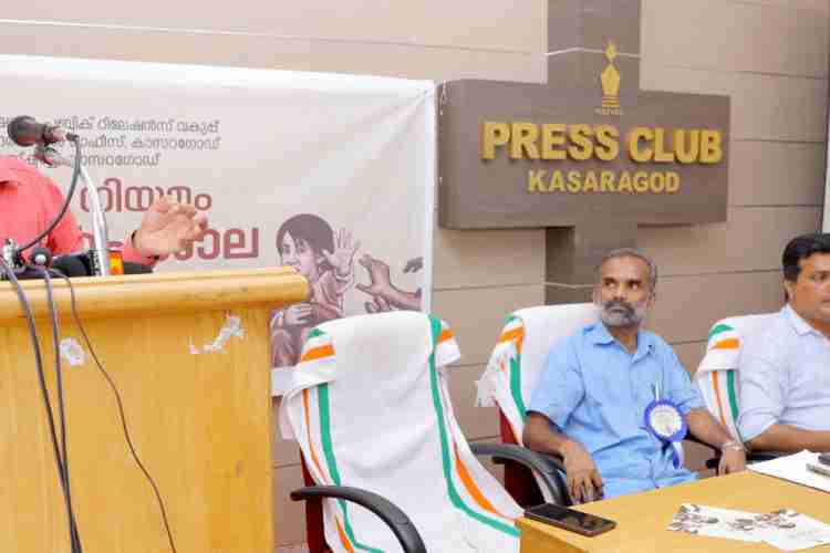 പ്രസ് ക്ലബില്‍ നടന്ന പോക്‌സോ മാധ്യമശില്പശാലയില്‍ 'പോക്‌സോ നിയമം എന്ത്, എന്തിന്' എന്ന വിഷയത്തില്‍ സബ് ജഡ്ജ് ഫിലിപ്പ് തോമസ് ക്ലാസ് എടുക്കുന്നു.