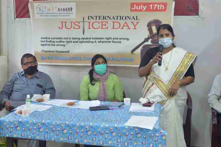 വിശ്വാസിന്റെ നേതൃത്വത്തില്‍ സംഘടിപ്പിച്ച അന്തര്‍ദേശീയ നീതി ദിനം സബ് ജഡ്ജ് വി.ജി. അനുപമ ഉദ്ഘാടനം ചെയ്യുന്നു.