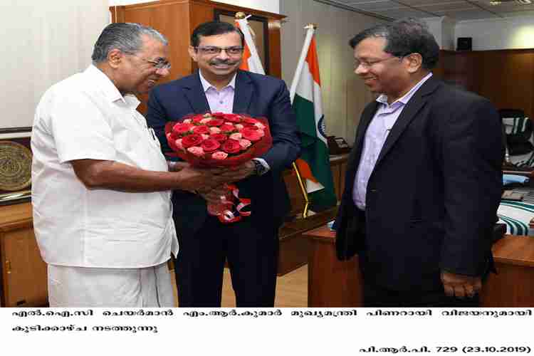 LIC chairman MR Kumar visits Chief Minister Pinarayi Vijayan