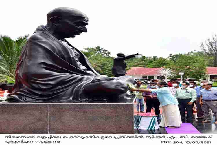 Speaker MB Rajesh pays floral tribute to the statues of national leaders